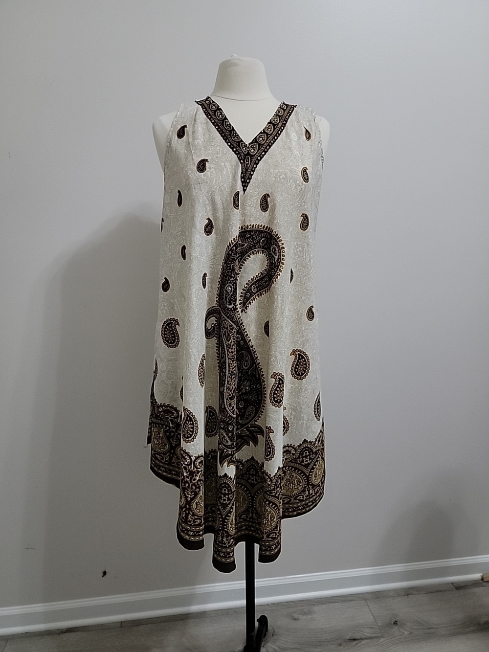 Ana & Kate Beige, Brown Gold Multicolored Dress Tunic Top, V Neck One Size